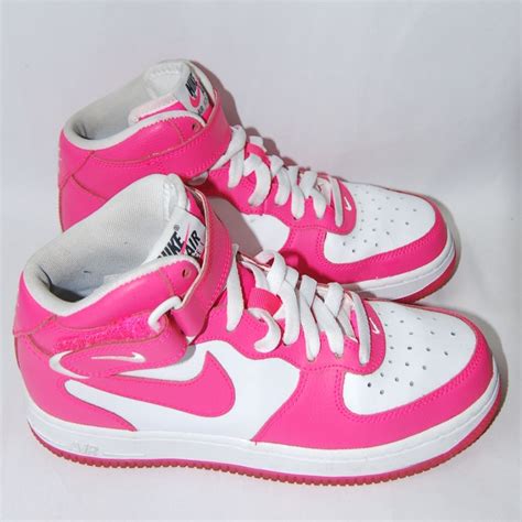 pink nike sneakers